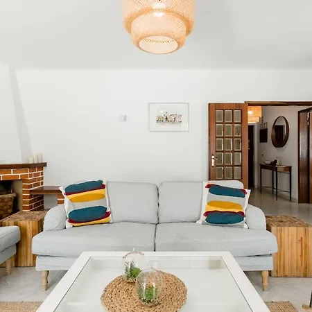 Villa Beachfront With Private Pool In Manta Rota *