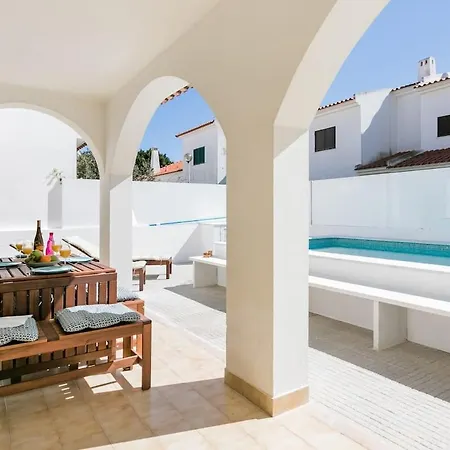 Beachfront With Private Pool In Manta Rota Villa