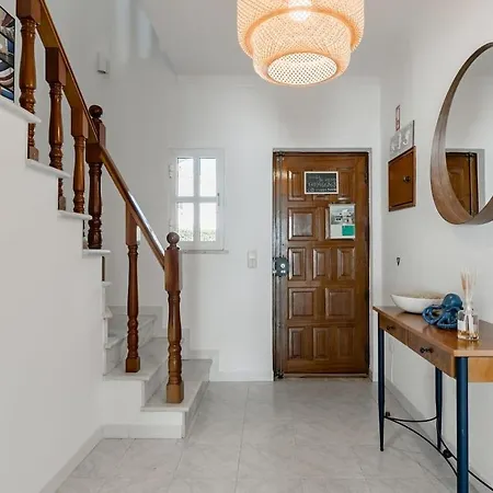 Villa Beachfront With Private Pool In Manta Rota