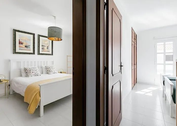 Vila Beachfront With Private Pool In Manta Rota *