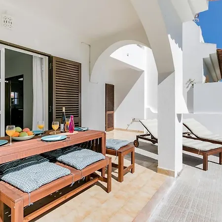 Beachfront With Private Pool In Manta Rota Villa